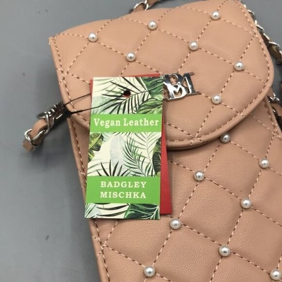 Badgley Mishka Women’s Pearls Phone Case Insert Card Holder Crossbody  Pink New - Picture 2 of 4